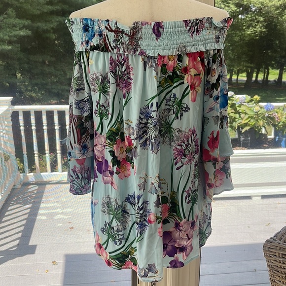Hale Bob M ⭐️ Like New! Off the Shoulder Floral Top - Picture 4 of 10